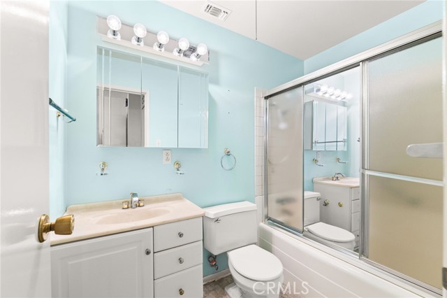 Detail Gallery Image 13 of 25 For 35656 Crestview, Yucaipa,  CA 92399 - 2 Beds | 2 Baths