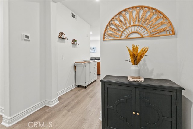 Detail Gallery Image 3 of 27 For 805 Madonna Rd #101,  San Luis Obispo,  CA 93405 - 2 Beds | 2 Baths