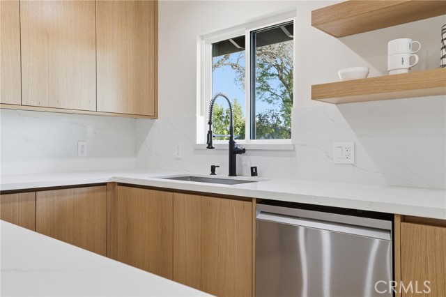 Detail Gallery Image 23 of 46 For 9651 Comanche, Chatsworth,  CA 91311 - 3 Beds | 2 Baths