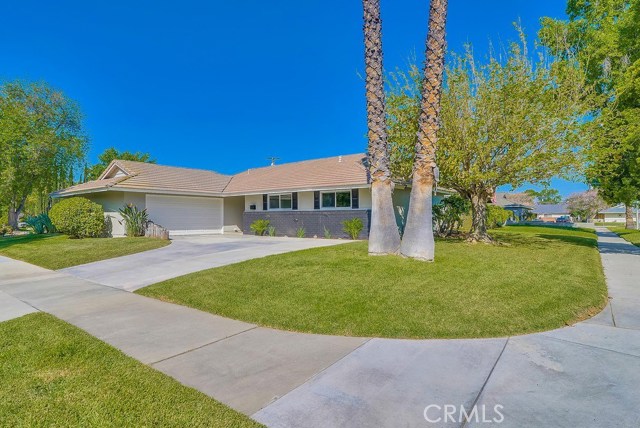 8463 Crystal Ave, Riverside, CA 92504