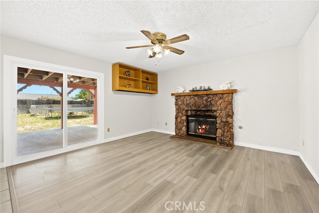Detail Gallery Image 11 of 34 For 7749 Myles Ct, Fontana,  CA 92336 - 3 Beds | 2/1 Baths