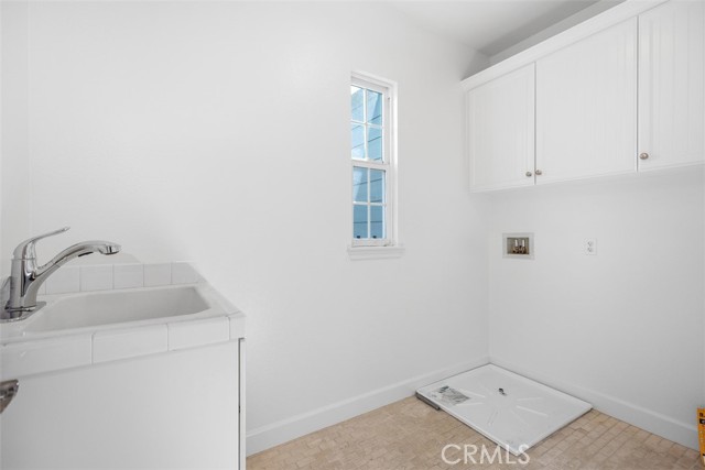 Detail Gallery Image 31 of 37 For 2301 Half Moon, Costa Mesa,  CA 92627 - 4 Beds | 3/1 Baths