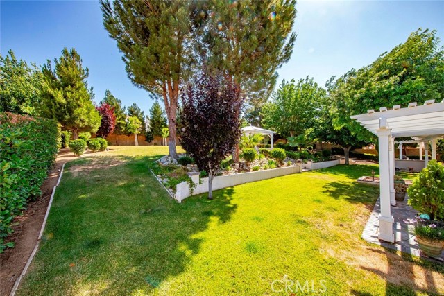 5618 Gardendale Lane, Palmdale CA: https://media.crmls.org/medias/2522d858-640f-41c2-8db4-27d65d88d70c.jpg