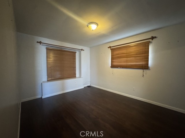 8146 Agnes, North Hollywood CA: https://media.crmls.org/medias/252308a1-e362-4d63-ae28-a4a0ae4d052b.jpg