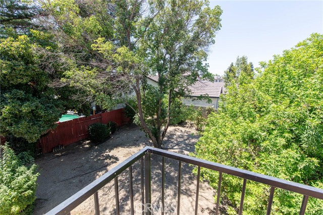 803 Mountain Park Drive, Bakersfield CA: https://media.crmls.org/medias/2523deb5-8d94-4456-8d62-820ed1be0666.jpg