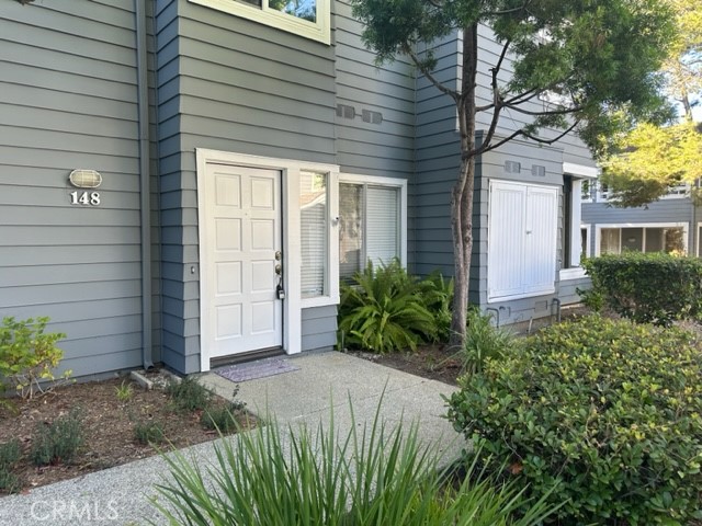 Detail Gallery Image 1 of 16 For 148 Woodburne #87,  Newport Beach,  CA 92660 - 2 Beds | 2 Baths