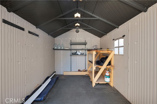 19017 Gault Street, Reseda CA: https://media.crmls.org/medias/25243c13-7f82-49ef-9e85-5d9b699fa20a.jpg