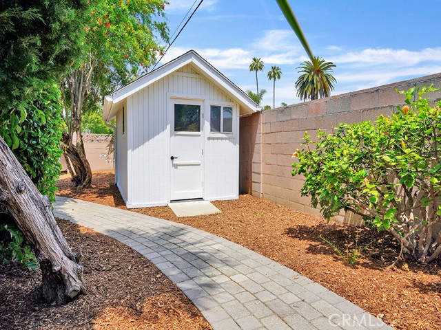 3212 Sunnywood Drive, Fullerton CA: https://media.crmls.org/medias/252461fa-ae31-4d5e-be73-9abb559ca672.jpg