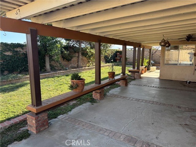 12997 San Lucas Drive, Victorville CA: https://media.crmls.org/medias/25247973-4dcb-440f-ae5f-3a89504e232d.jpg
