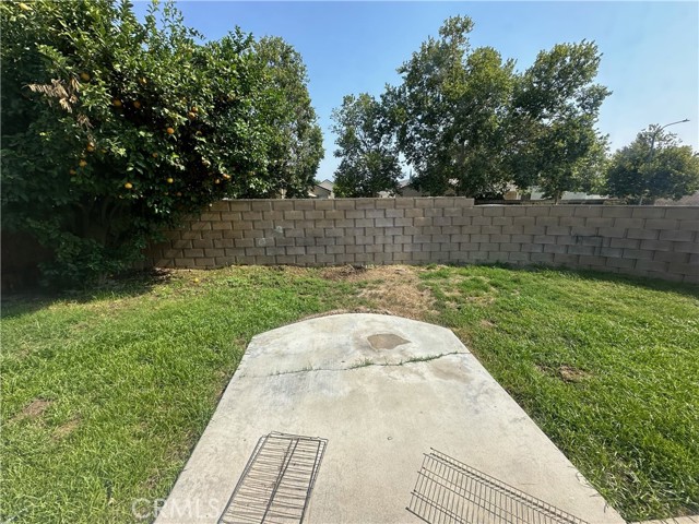 Detail Gallery Image 11 of 11 For 122 Plymoth, San Bernardino,  CA 92408 - 4 Beds | 2 Baths