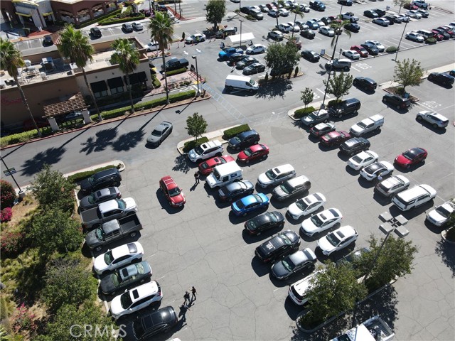 Image 3 of 14 For 2851 Canyon Springs