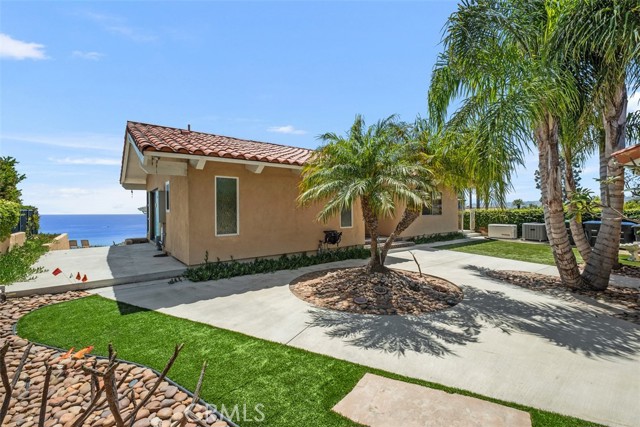 34541 Camino Capistrano, Dana Point CA: https://media.crmls.org/medias/25261e67-6a9a-41f4-9587-70a0fb8202fe.jpg