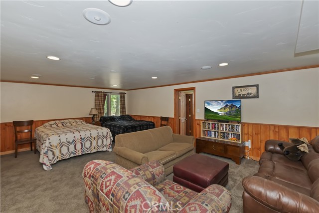 1040 Mile High Road, Twin Peaks CA: https://media.crmls.org/medias/25269374-1e76-4904-bdcd-e52f3ea3c20b.jpg