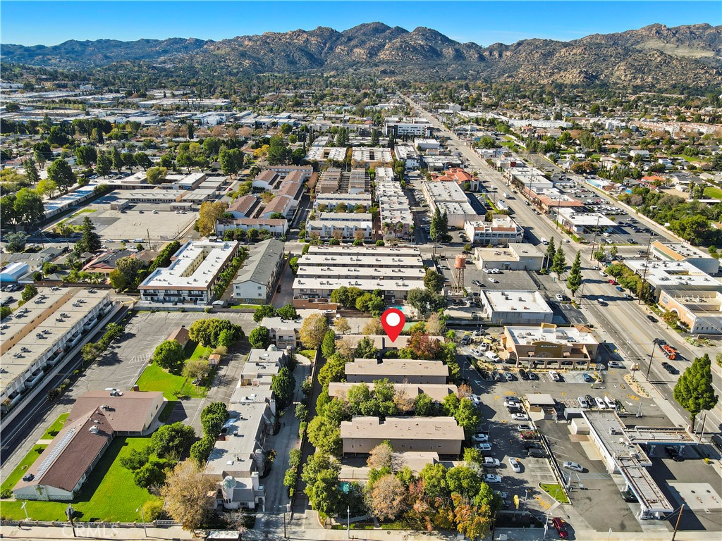 https://media.crmls.org/medias/25280947-39c8-4400-91ed-863b90aa8afc.jpg?preset=X-Large