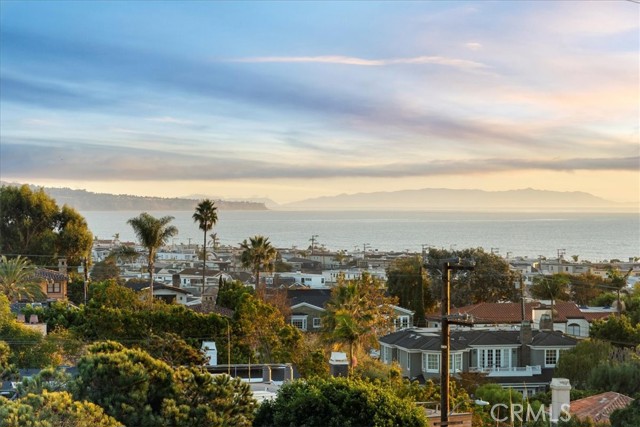 Detail Gallery Image 28 of 40 For 708 Manhattan Beach Bld, Manhattan Beach,  CA 90266 - 2 Beds | 3 Baths