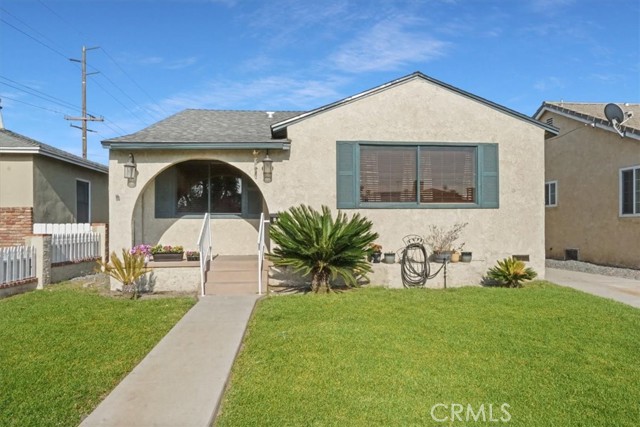 Detail Gallery Image 1 of 24 For 807 Maryess Dr, San Bernardino,  CA 92410 - 3 Beds | 2 Baths