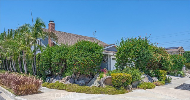 Detail Gallery Image 38 of 44 For 15091 Touraine Way, Irvine,  CA 92604 - 4 Beds | 3 Baths
