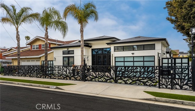 23118 Pennsylvania Avenue, Torrance CA: https://media.crmls.org/medias/2529f5ab-e9a7-4de1-9f6c-fd4dae8a642a.jpg