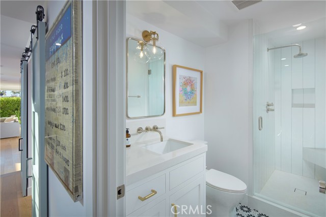 Detail Gallery Image 10 of 30 For 418 Larkspur, Corona Del Mar,  CA 92625 - 4 Beds | 4 Baths