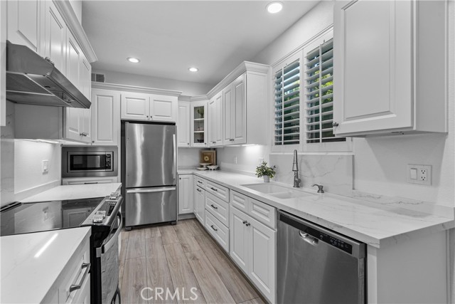 4949 Genesta Avenue, Encino CA: https://media.crmls.org/medias/252b1836-4f4f-4cb2-805a-a800a63aceab.jpg