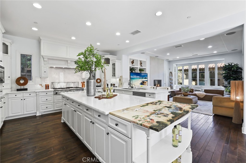 MLS #OC25219998 image #18