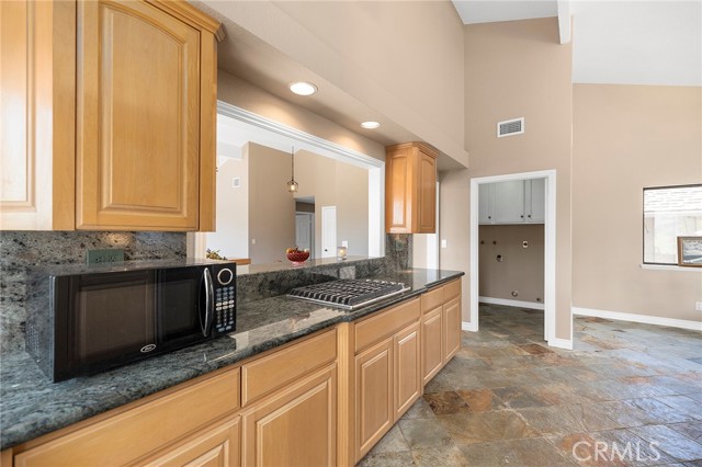 Detail Gallery Image 16 of 31 For 2030 Citrus Wood Ln, Riverside,  CA 92503 - 3 Beds | 2 Baths