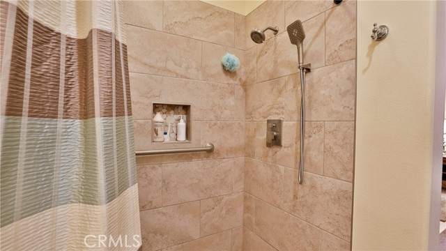 Detail Gallery Image 32 of 55 For 215 Furyk Way, Hemet,  CA 92545 - 2 Beds | 2 Baths