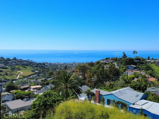 1550 Bluebird Canyon DR