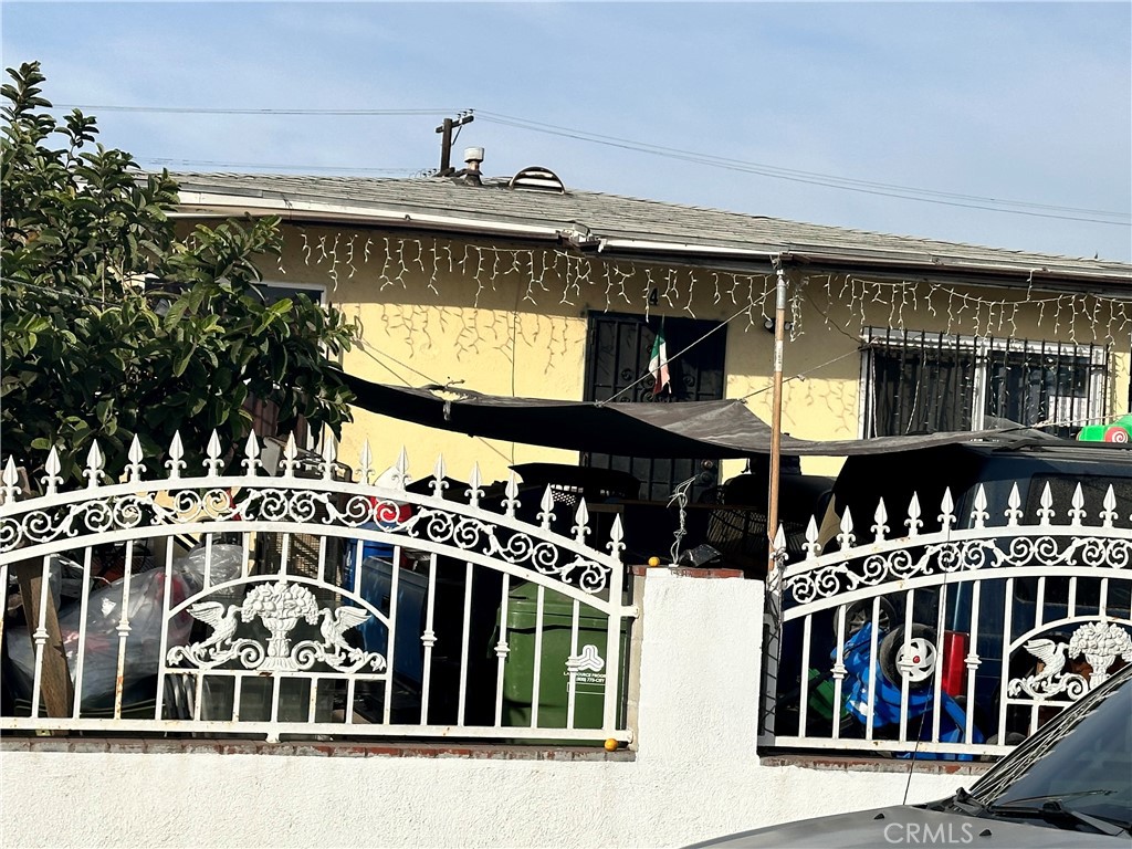 MLS #OC25229116 image #1