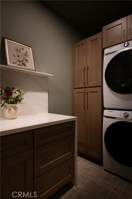 Detail Gallery Image 37 of 64 For 15719 Hartsook, Encino,  CA 91436 - 4 Beds | 4/1 Baths