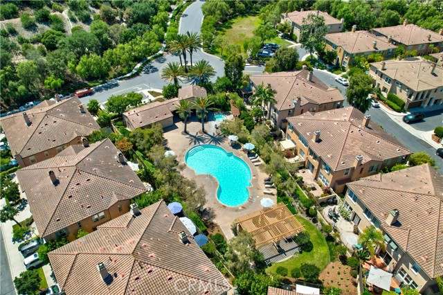 71 Via Almeria, San Clemente CA: https://media.crmls.org/medias/252e9abe-6fc3-488f-8f00-dda792c581ce.jpg