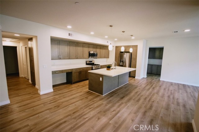 2850 Wagon Wheel Rd, Oxnard CA: https://media.crmls.org/medias/252f433d-e642-4e2d-b4ec-eb52dcaae358.jpg