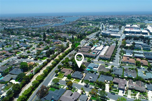 Detail Gallery Image 3 of 38 For 1507 Cumberland Ln, Newport Beach,  CA 92660 - 3 Beds | 2 Baths