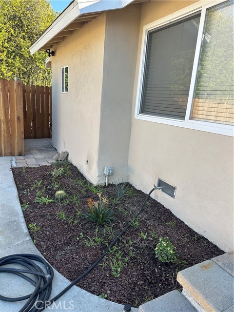 Detail Gallery Image 31 of 33 For 19140 Strathern, Reseda,  CA 91335 - 4 Beds | 2 Baths