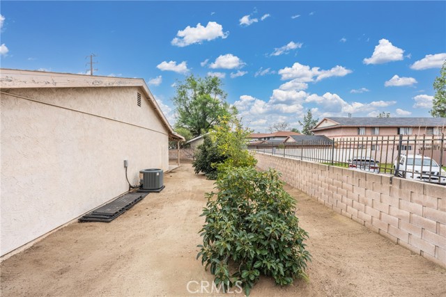 Image 30 of 36 For 915 Church Street