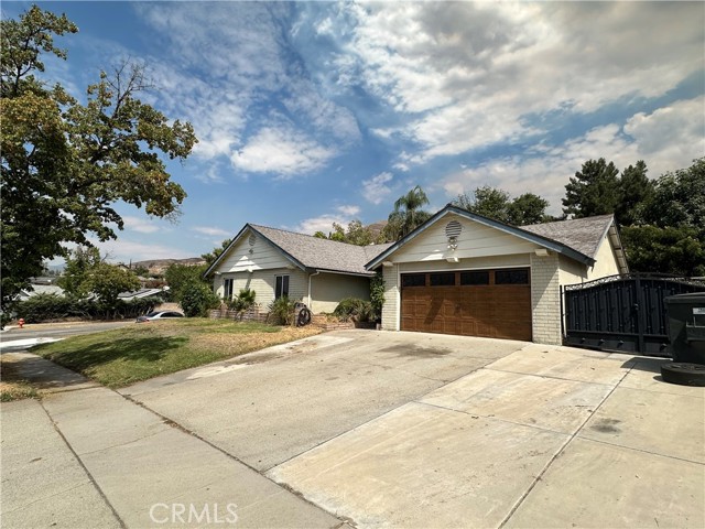 3740 Piedmont Dr, Highland, CA 92346