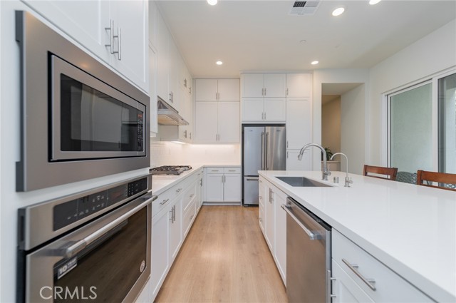 Detail Gallery Image 12 of 30 For 119 Novel, Irvine,  CA 92618 - 3 Beds | 2/2 Baths