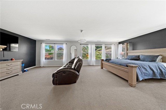 27126 Coral Bells Way, Murrieta CA: https://media.crmls.org/medias/25331a7b-e2eb-4b42-95cf-82c6bdf09b67.jpg