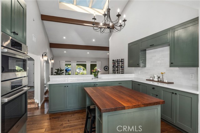 12571 Welbe Drive, North Tustin CA: https://media.crmls.org/medias/25335337-d8a4-4a99-999a-982430562b73.jpg