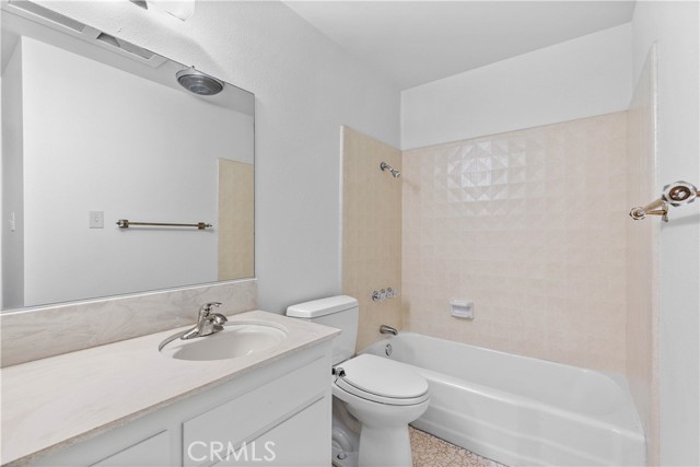 Detail Gallery Image 51 of 63 For 9960 Milburn, Sun Valley,  CA 91352 - 4 Beds | 2 Baths