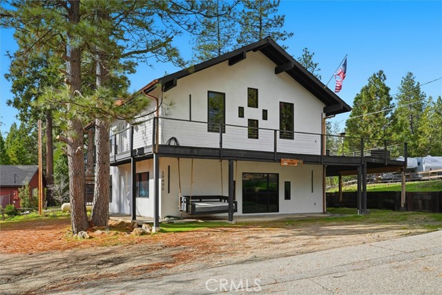 Detail Gallery Image 2 of 38 For 39490 Crane Valley Ct, Bass Lake,  CA 93604 - 3 Beds | 3/1 Baths