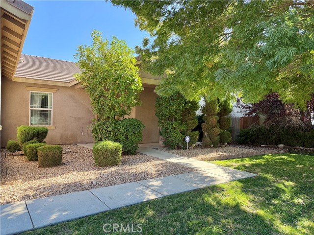 Detail Gallery Image 5 of 30 For 15121 Sorrel Rd, Victorville,  CA 92394 - 3 Beds | 2 Baths