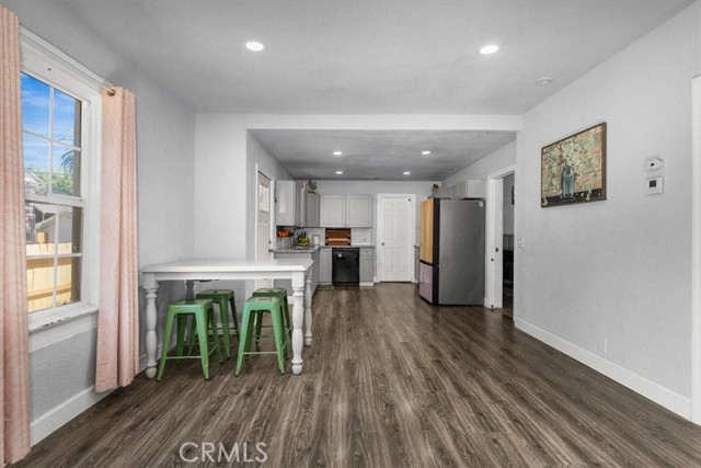 Detail Gallery Image 9 of 53 For 1158 Madison St, Red Bluff,  CA 96080 - 4 Beds | 3 Baths