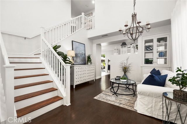 68 Radiance Lane, Rancho Santa Margarita CA: https://media.crmls.org/medias/2535c109-f3a7-4945-b865-0b7946b95ff7.jpg
