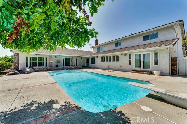 294 W Buffington Street, Upland CA: https://media.crmls.org/medias/2535cd08-2e09-4622-9ffb-1aa2218c91d2.jpg