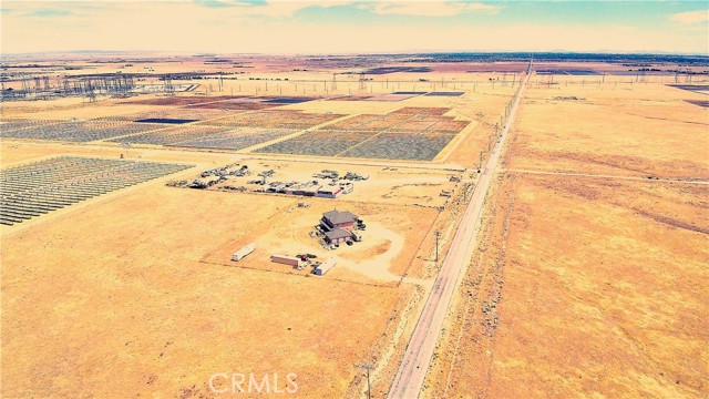 0 W Avenue K, Lancaster CA: https://media.crmls.org/medias/2535f6df-aa62-45d6-8fe1-69078edce178.jpg