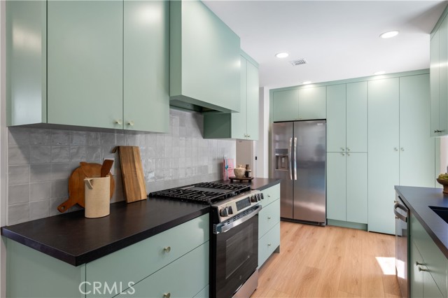 Detail Gallery Image 15 of 43 For 1719 Pescadores Ave, San Pedro,  CA 90732 - 4 Beds | 2 Baths