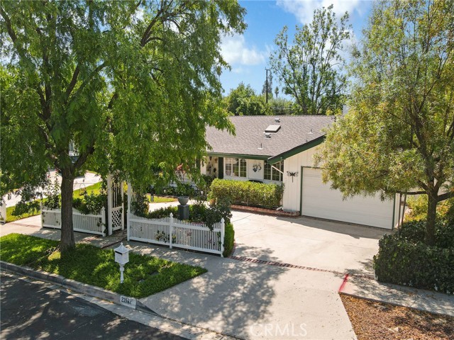 Detail Gallery Image 38 of 40 For 23962 Crosson Dr, Woodland Hills,  CA 91367 - 3 Beds | 2 Baths