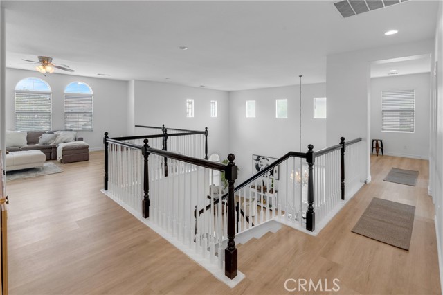 33736 Emerald Creek Court, Temecula CA: https://media.crmls.org/medias/25366261-37ff-4575-bb79-39c9edb216cf.jpg