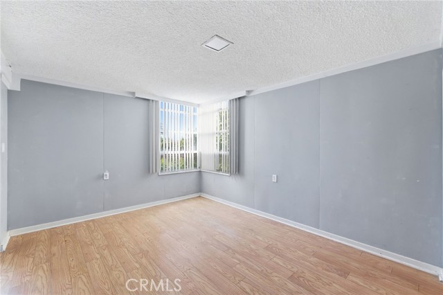 649 Gould Terrace, Hermosa Beach, California 90254, 4 Bedrooms Bedrooms, ,3 BathroomsBathrooms,Residential,For Sale,Gould,SB26071143